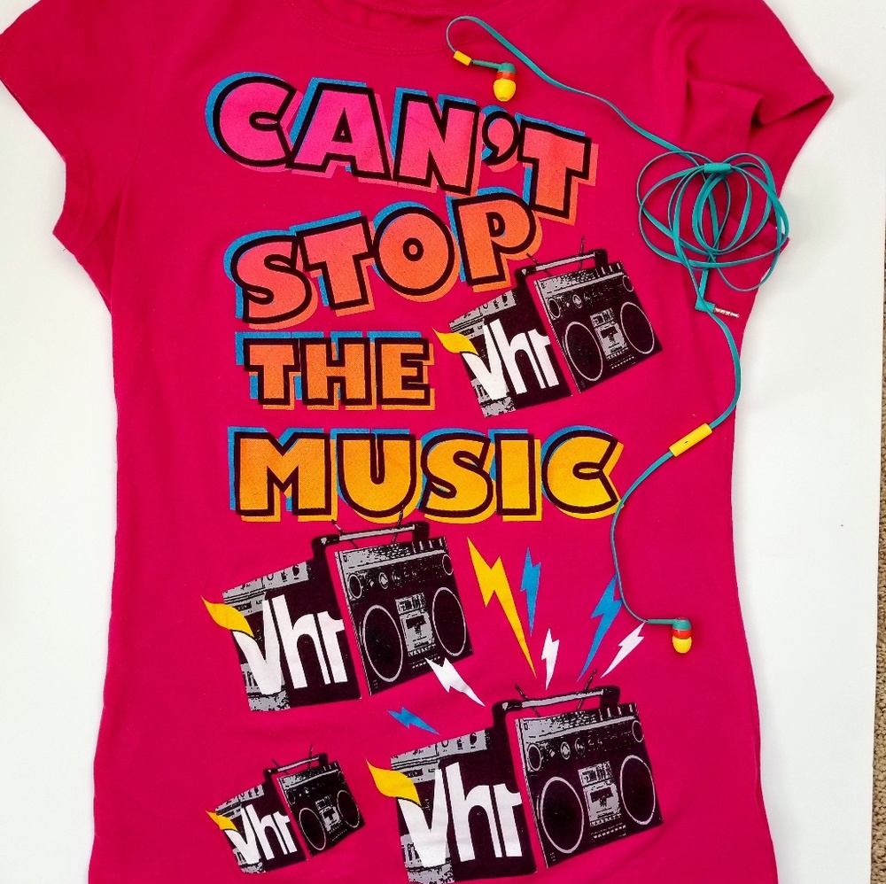 VH1 | Vintage Retro Hot Pink Graphic Tee